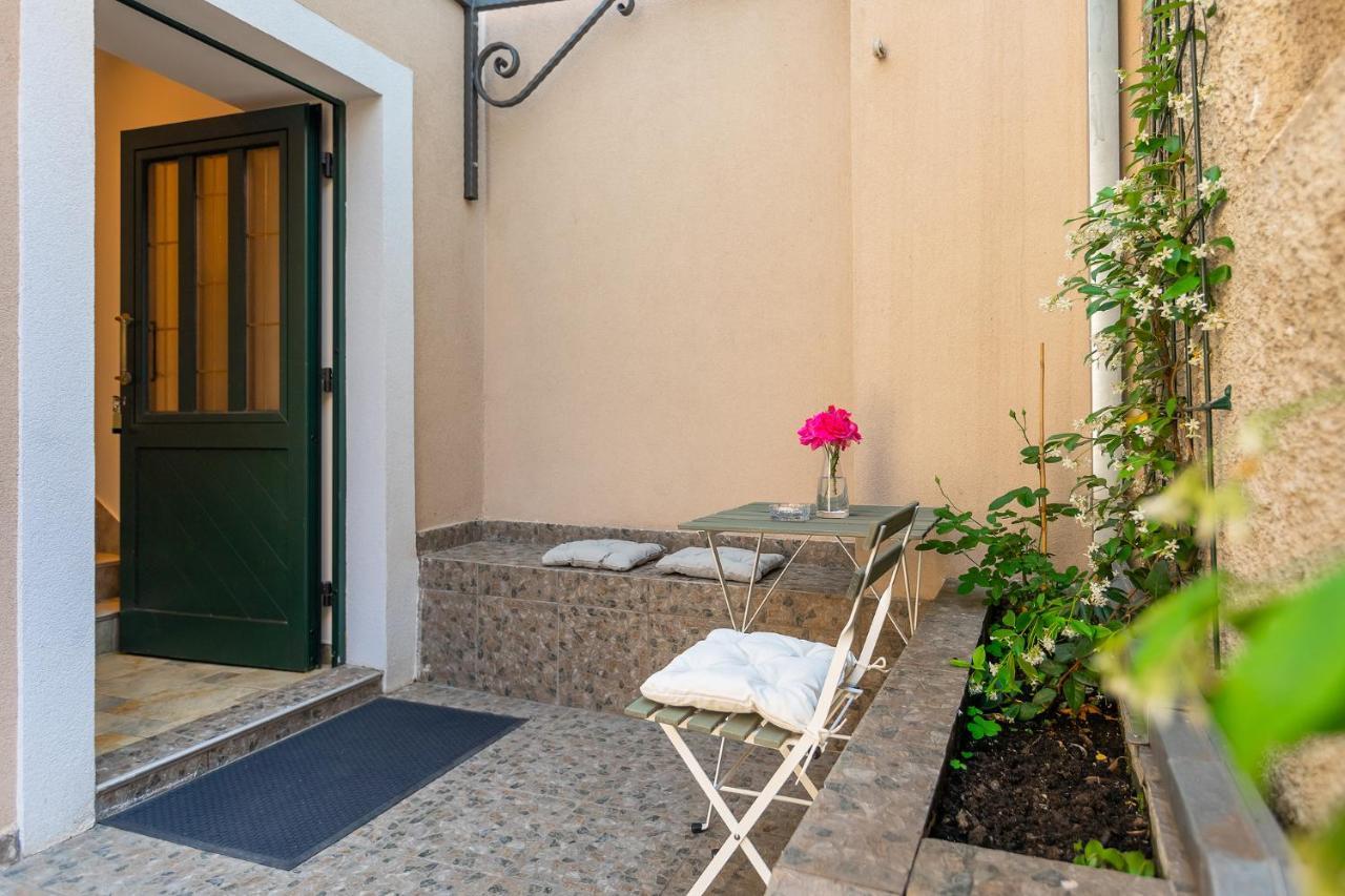 Calafati Apartment With Free Private Parking 리예카 외부 사진